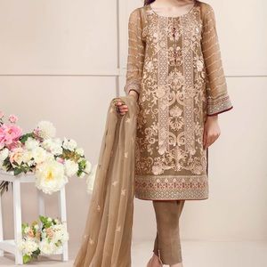 NWOT 3 Piece Pakistani Baroque Chiffon Suit